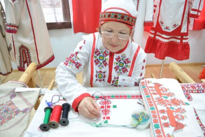 Чувашский сайт. Ремесла Чувашии. Народные промыслы Чувашии вышивка. Ремесло чувашей. Промыслы Чувашского народа.